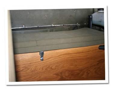 The new canvas cover for the backseat The new canvas cover for the backseat